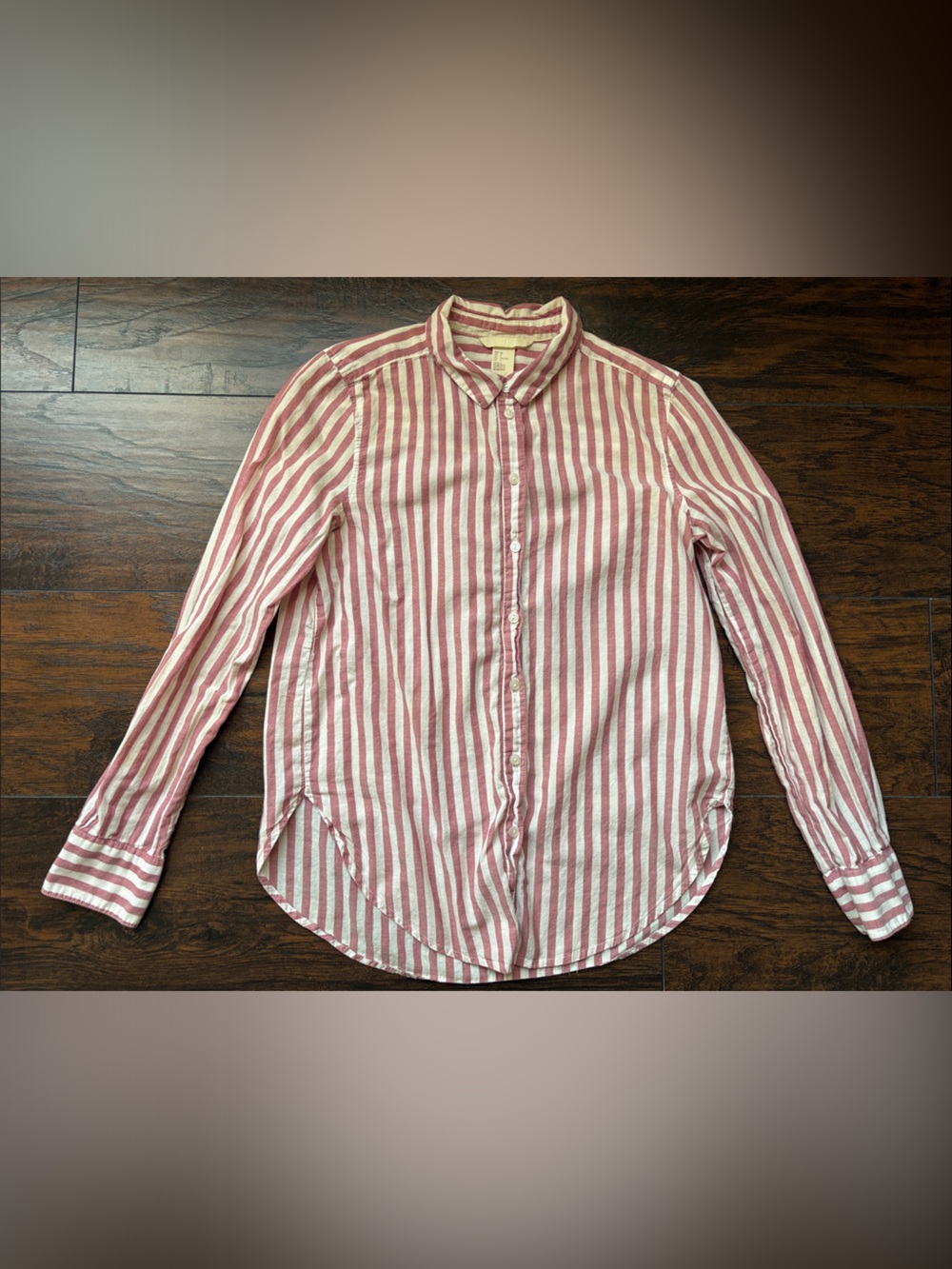 H&M Women’s Long‑Sleeve Button‑Down Shirt in res and White Stripes